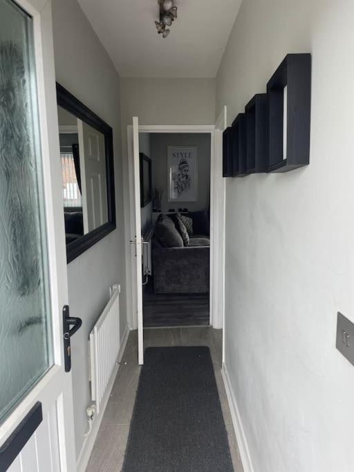Fantastic Full 3 Bedroom Modern Apartment ベルファスト エクステリア 写真